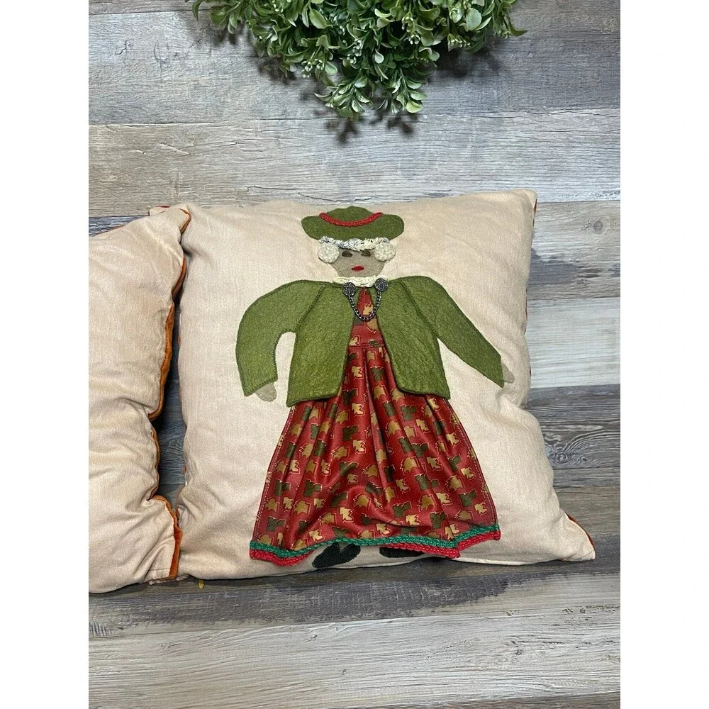 Vintage European Appliqué Folk Art 14” Pillow Set